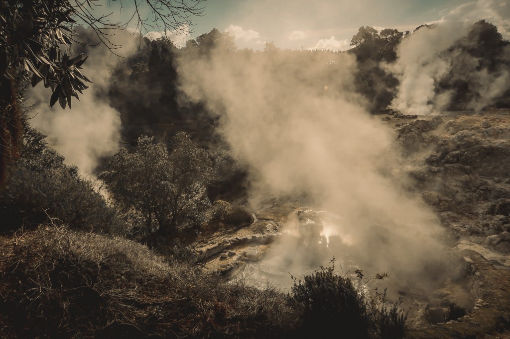 Largo das Caldeiras, Furnas, Azores